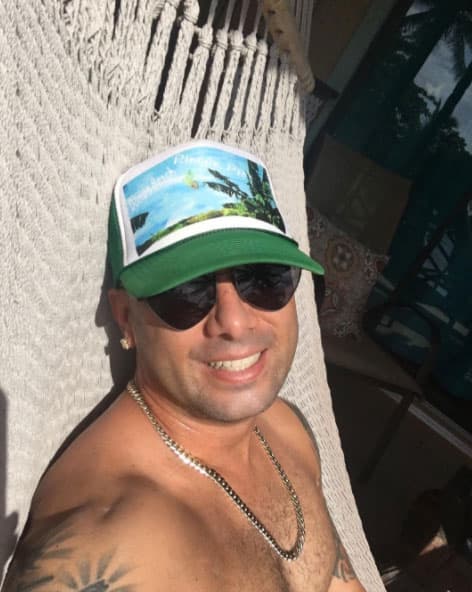 Y porque Wisin también necesita 'Vacaciones'...