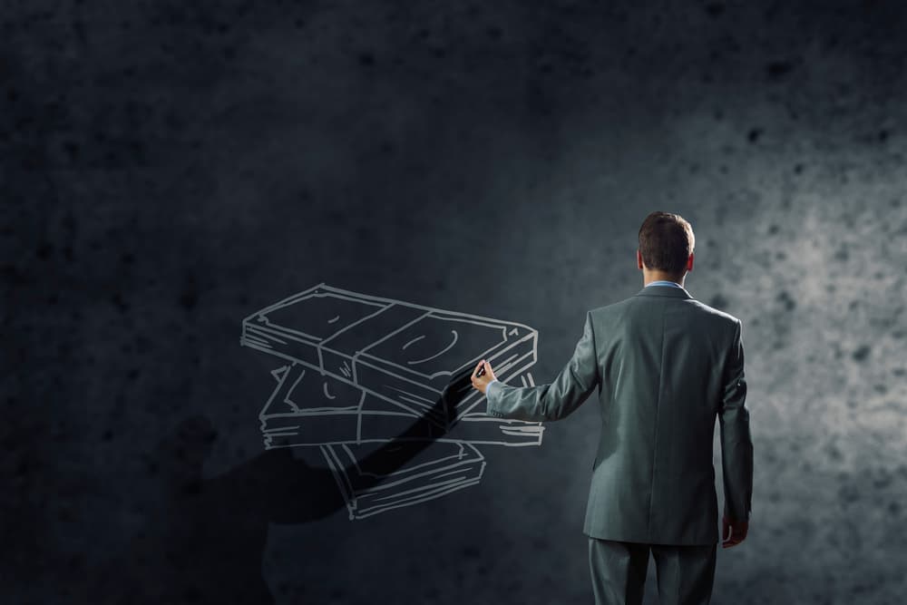 En su mayoría, los expertos en el mundo onírico coinciden que soñar con dinero va ligado al éxito profesional, la abundancia, la prosperidad y con la energía personal. 
<br>