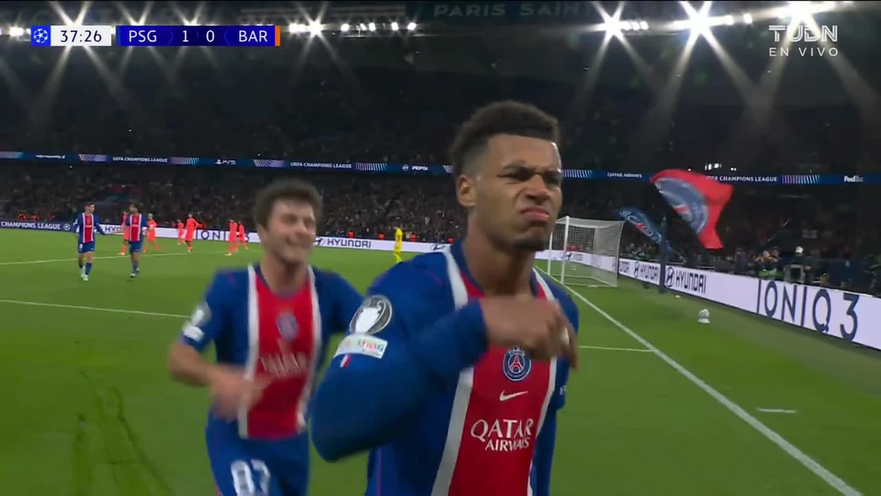 ¡Lamine Yamal se equivoca y regala el 1-0 al PSG vs. Barcelona!