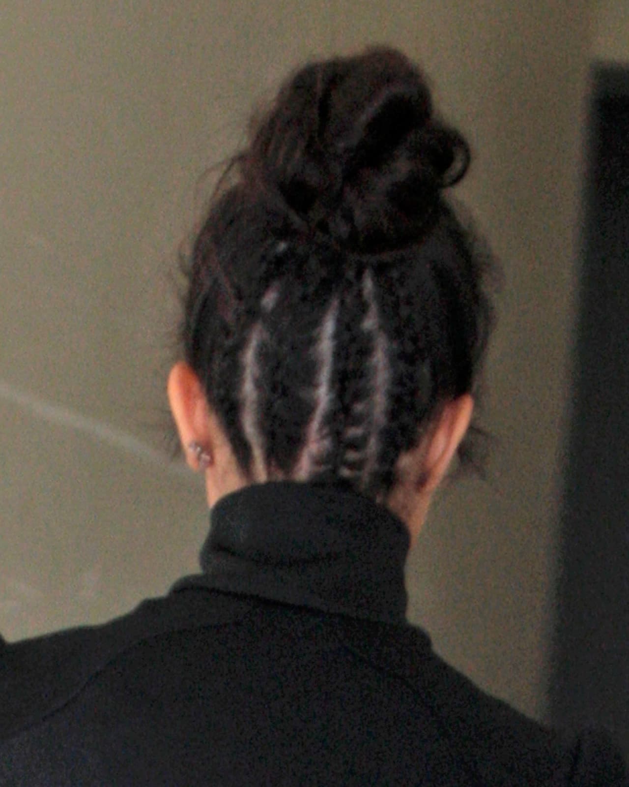 Este fue el original peinado que llevó.