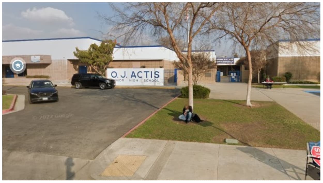 Estudiante es arrestado en un centro juvenil por amenazar a su escuela con un tiroteo