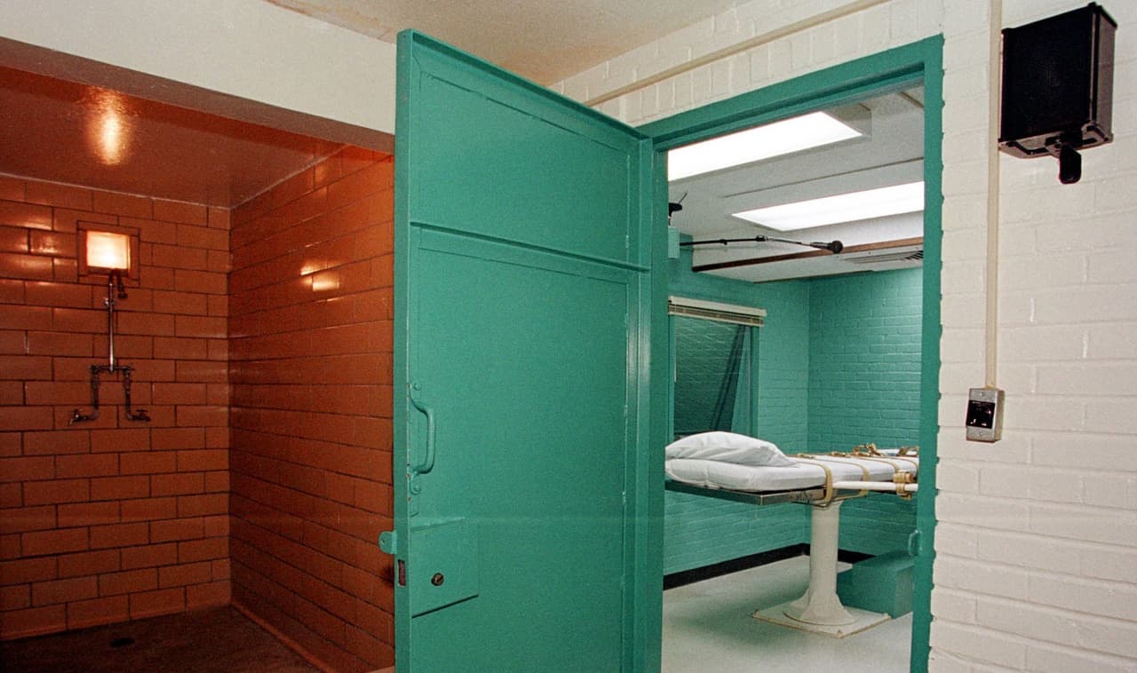 Un condenado a muerte pide ser ejecutado con un pelotón de fusilamiento en lugar de inyección letal