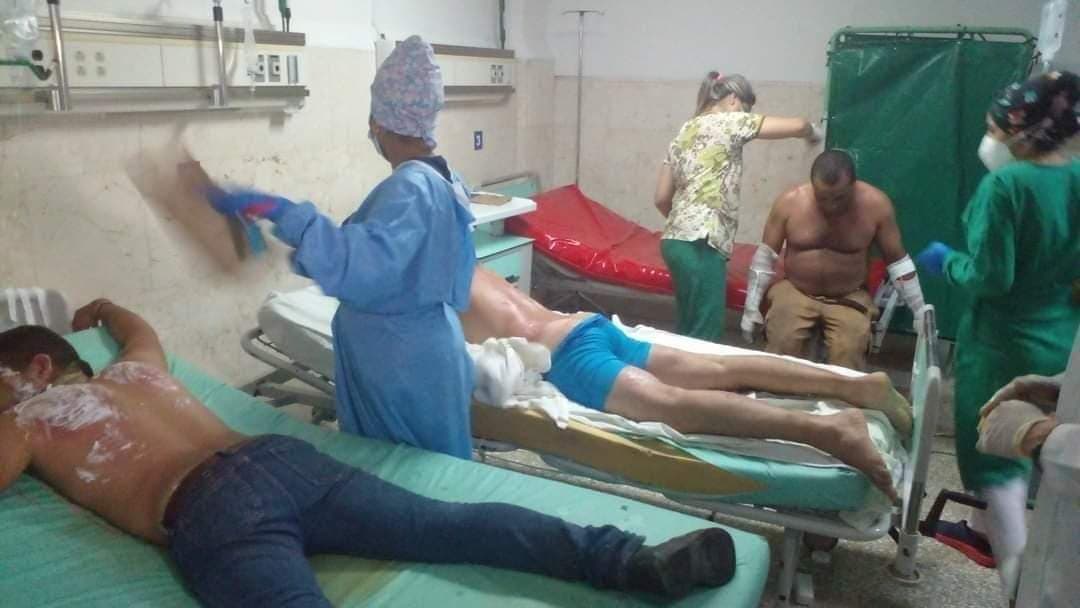 Algunas de las víctimas fueron trasladadas el sábado en la mañana, al hospital Calixto García en La Habana.