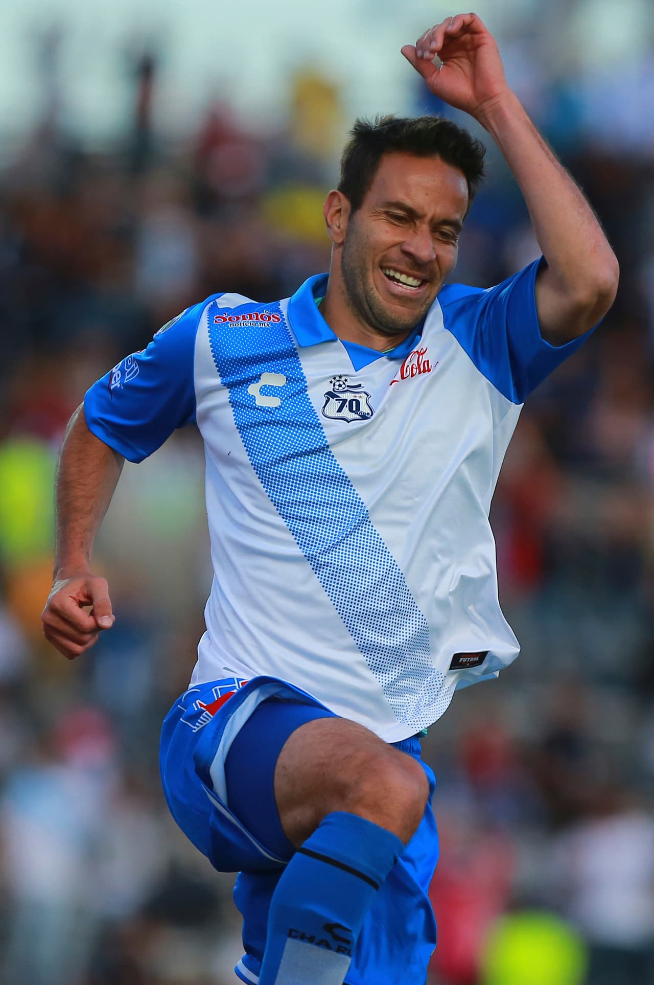 Rey ha sido un referente del gol en México y ha pasado por Atlante, Morelia, Pachuca, Jaguares de Chiapas, América, Puebla y ahora milita, a sus 36 años, en Morelia (en su segundo paso).