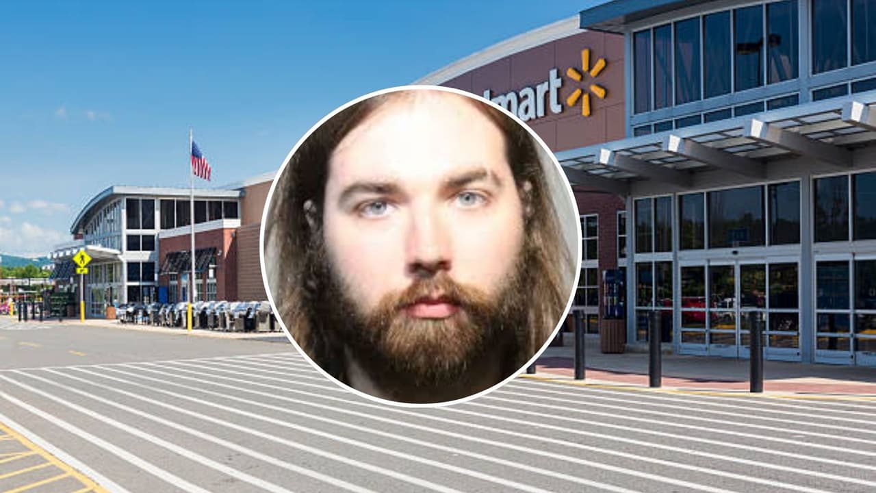 Voyerista grababa a madre y niñas en Walmart; lo que hallaron en su celular inquietó a todos