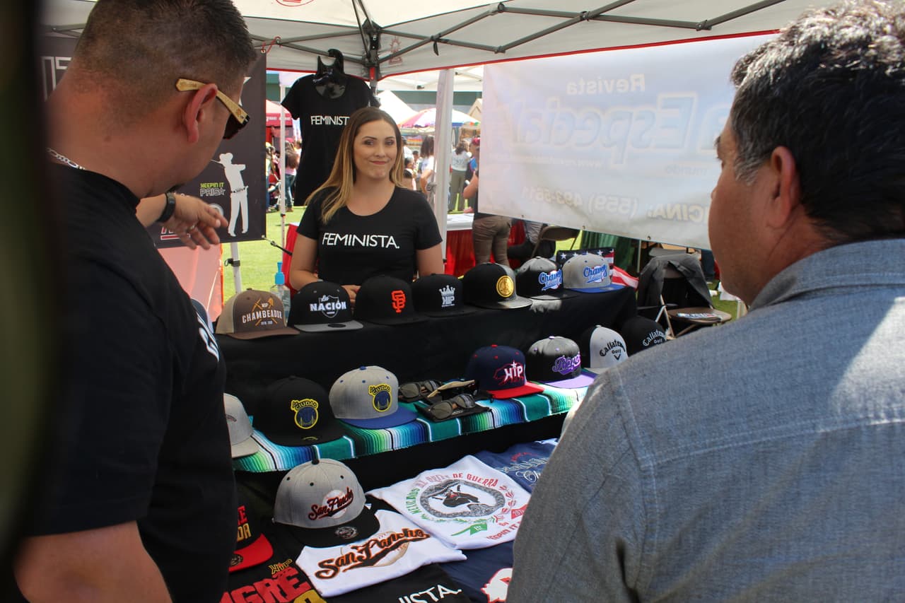 Música, comida, familia, diversión y un clima bellísimo fueron los ingredientes que hicieron del Festival del Cinco de Mayo en Fresno un éxito en un lugar nuevo ya que el centro de la ciudad está bajo construcción.,�/�