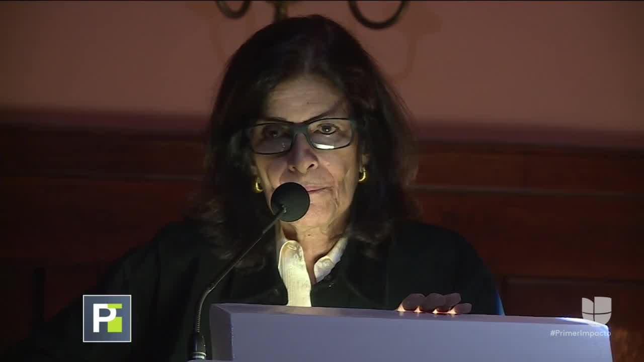 Minutos después, aseguró que los médicos habían reportado mejoría en la actriz: "En el reporte más reciente del médico dice que Raquel está mejorando... que está pudiendo respirar mejor".
<br>