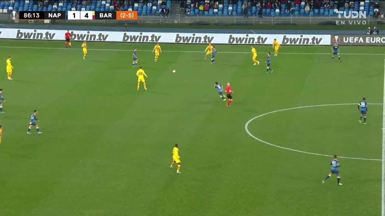 ¡GOL!  anota para Napoli. Matteo Politano