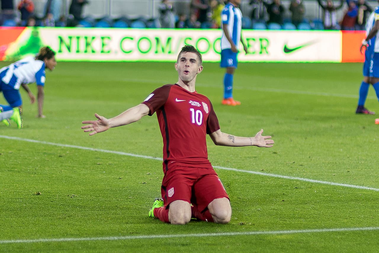 Y, tras quedar cuartos en el campeonato, comenzó a ser llamado con regularidad para las Eliminatorias del Mundial de Rusia 2018.