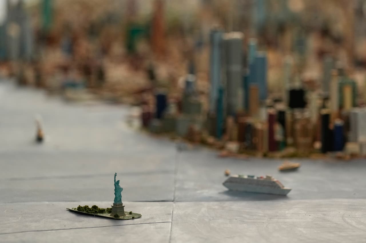 Sus videos de inmediato se hicieron virales con hasta 10 mil vistas cada uno en una semana, y llamaron la atención de curadores del Museo de la Ciudad de Nueva York.