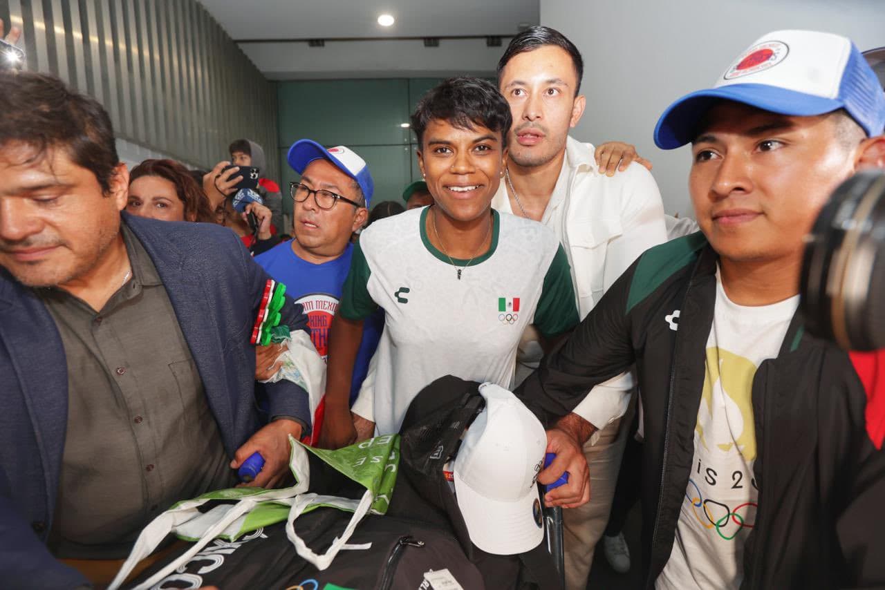 Awiti a su llegada a México: "Espero que esto inspire a nuevas generaciones"