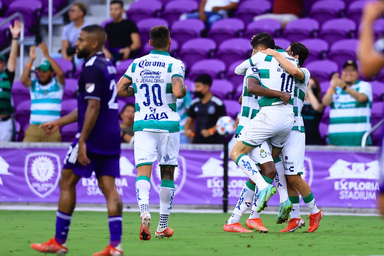 Juan Ferney Otero se pone la capa de héore y con su solitario gol al minuto 30, Santos vence 0-1 al Orlando City en los cuartos de final.