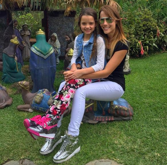 Por otro lado, hubo quienes destacaron el hecho de que a diferencia de Gaby, ella publica más fotos en compañía de la niña.
