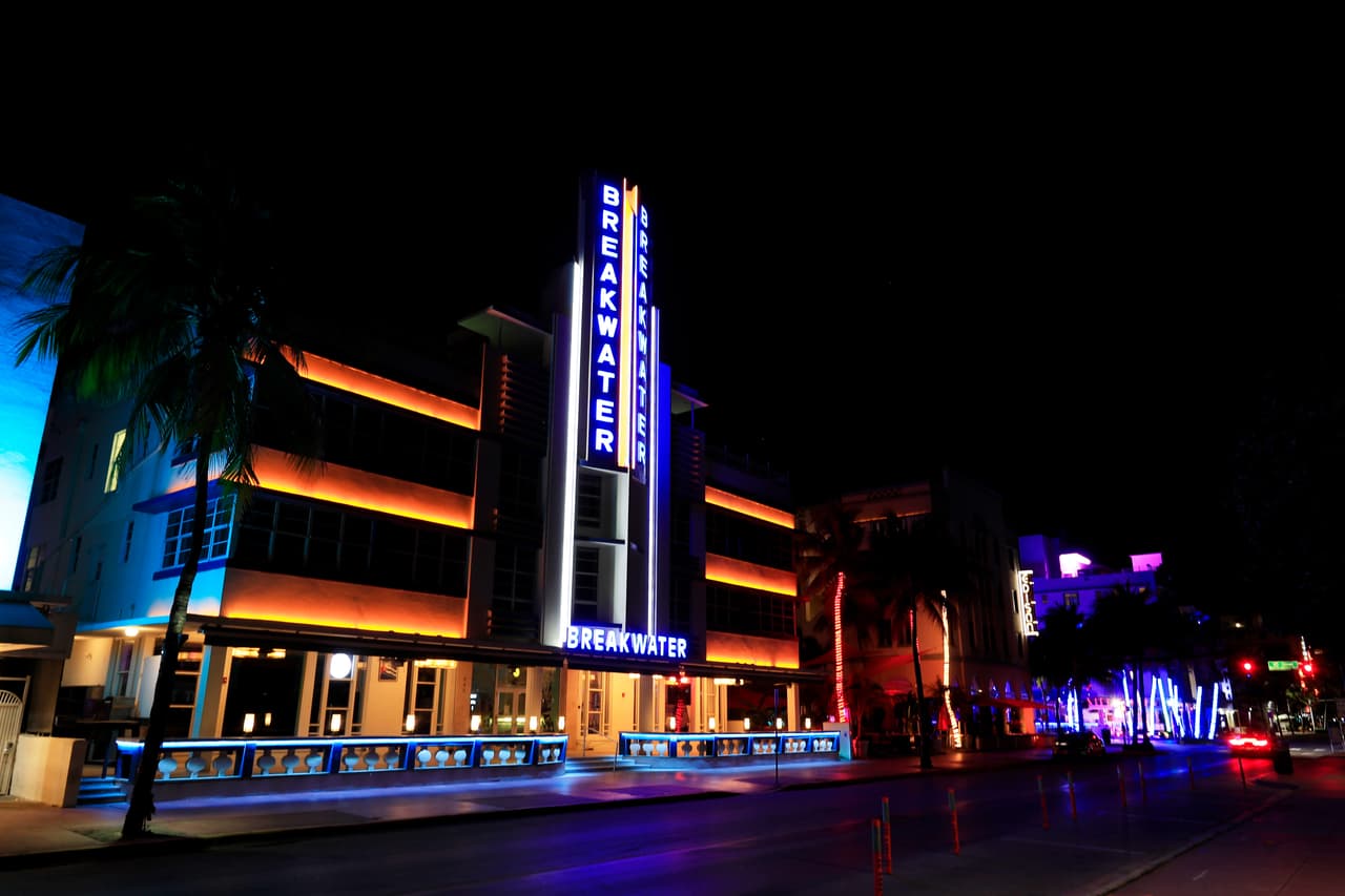 La industria del turismo y del entretenimiento es una de las que más ha sufrido con las medidas para evitar la propagación del coronavirus.