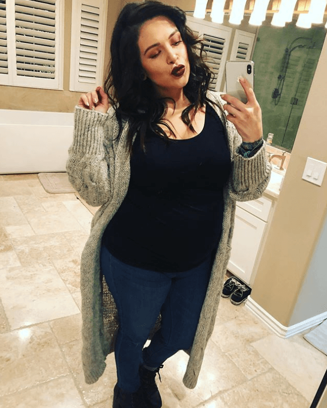 La hija de Jenni Rivera afirmó que, tal como se decía, había tenido problemas con su esposo Mike Campos, pero aclaró que todo se había arreglado, y no solo eso, también reveló que estaban en espera de un tercer hijo en común.