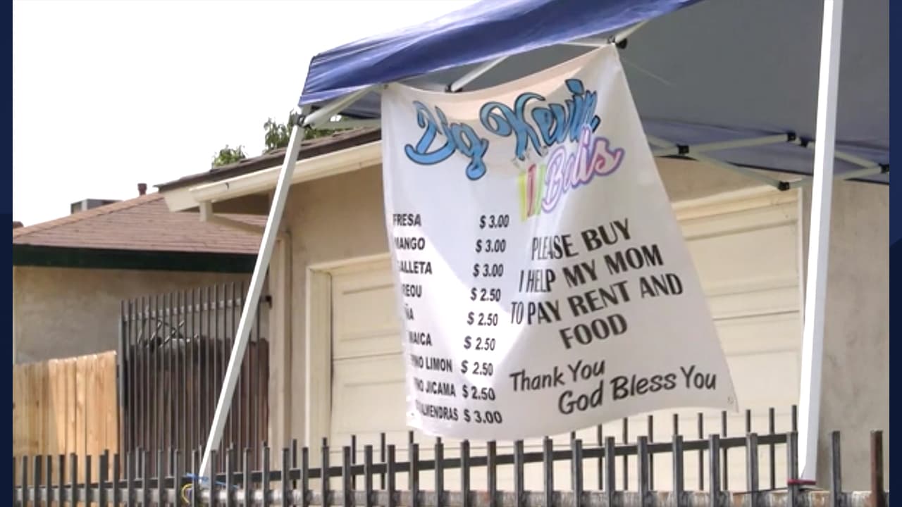 Inició con 20 dolares, una cartulina y una hielera; y ya he hecho en ganancias unos 5 mil dólares.