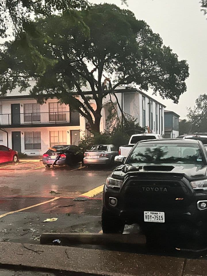 L
<b>a posibilidad de tornados es actiiva, aunque sigue siendo baja.</b>