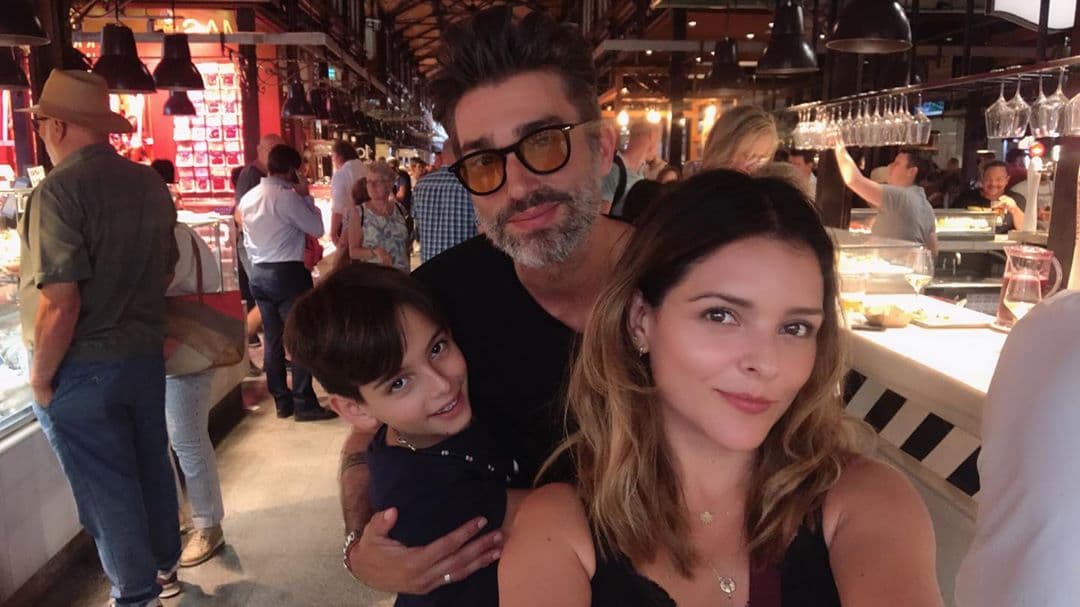 Este tiempo, “me enseñó a tratar de no exigirme de más (...) a
<b> vivir en el presente</b> y no enfocarme en el pasado ni en el futuro, pero sobre todo me ha enseñado que la gente que está a mi alrededor, tanto mi familia, mis amigos, mi hijo y mi marido, sin duda, son mi motor de vida".