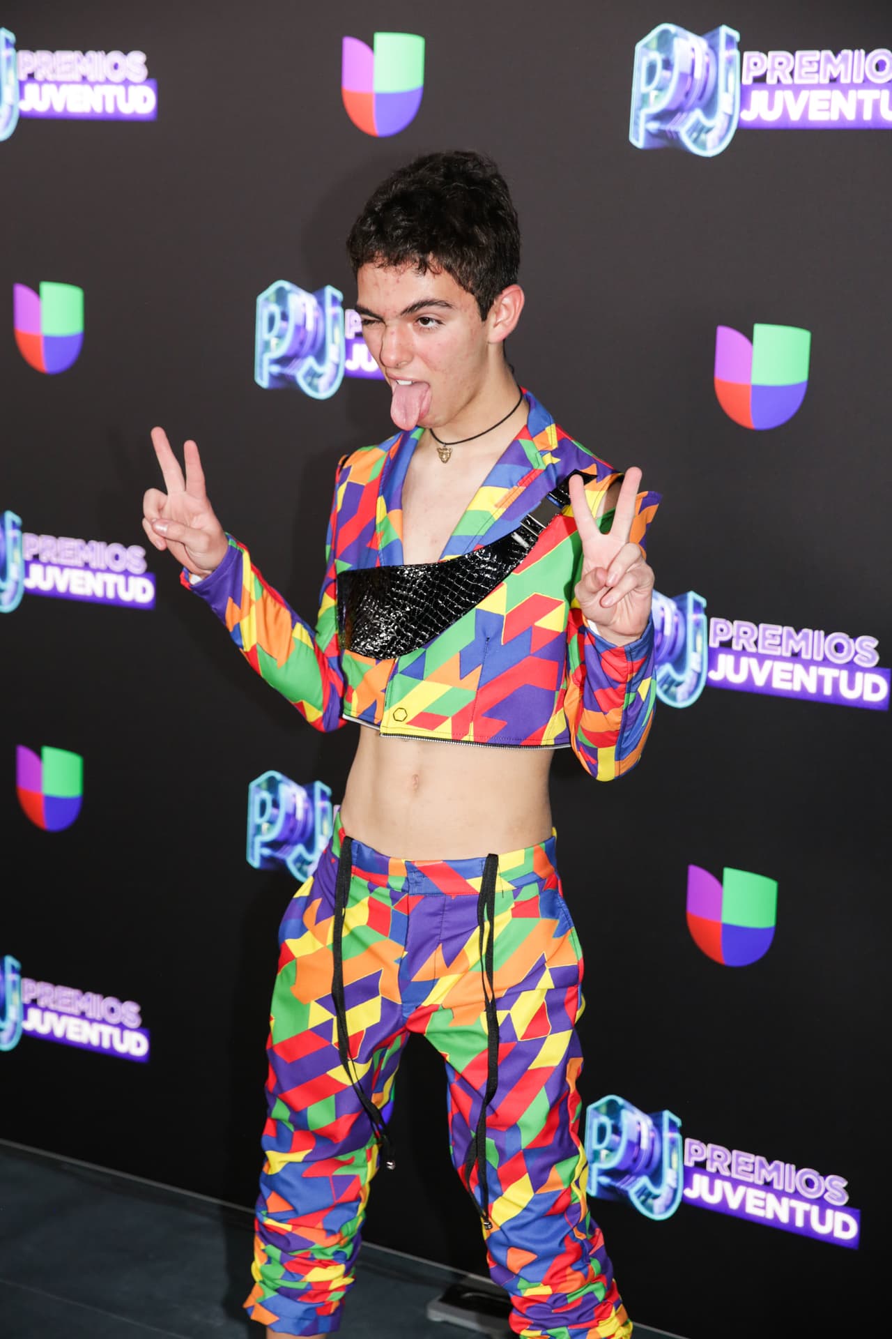 Joaquín Bondoni celebró haber sido parte de dos de sus producciones que han sido nominadas en los premios GLAAD: El Corazón Nunca Se Equivoca y Mi Marido Tiene Más Familia.
<br>