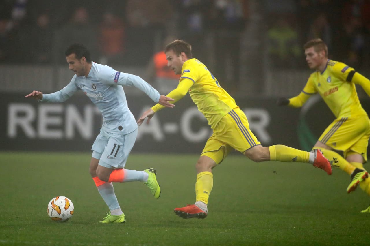 Aunque contaba con jugadores como Eden Hazard, Pedro y Olivier Giroud, solo al minuto 52 encontró la única anotación de la noche.