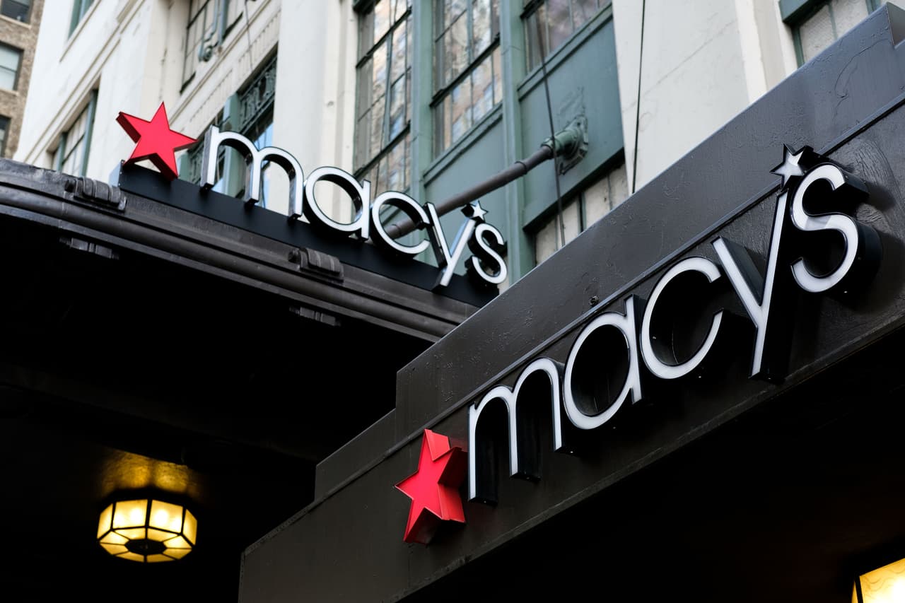 <b>Macy's.</b> Sus tiendas abrirán a las 5 PM.