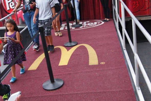 Música, fiesta y un gran ambiente se vivió este domingo en Plaza Fiesta, donde más de 80 mil personas disfrutaron de las Fiestas Patrias junto al equipo de Univision 34.