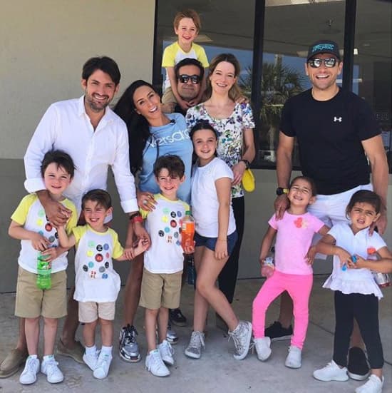 Claro que Inés tuvo la precaución de no poner la dirección exacta del lugar donde se hará el 'baby shower' y pidió a los interesados en asistir enviar un correo antes. Esperamos que esto ayude para que no tenga que rentar el Estadio Azteca para la celebración.