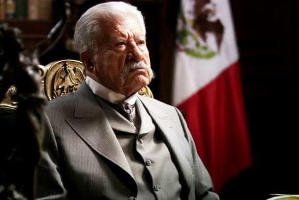 En diversas entrevistas ha dicho que lamenta que tenga casi dos años sin poder pisar un escenario, algo que lo mantiene vivo. 
<br>