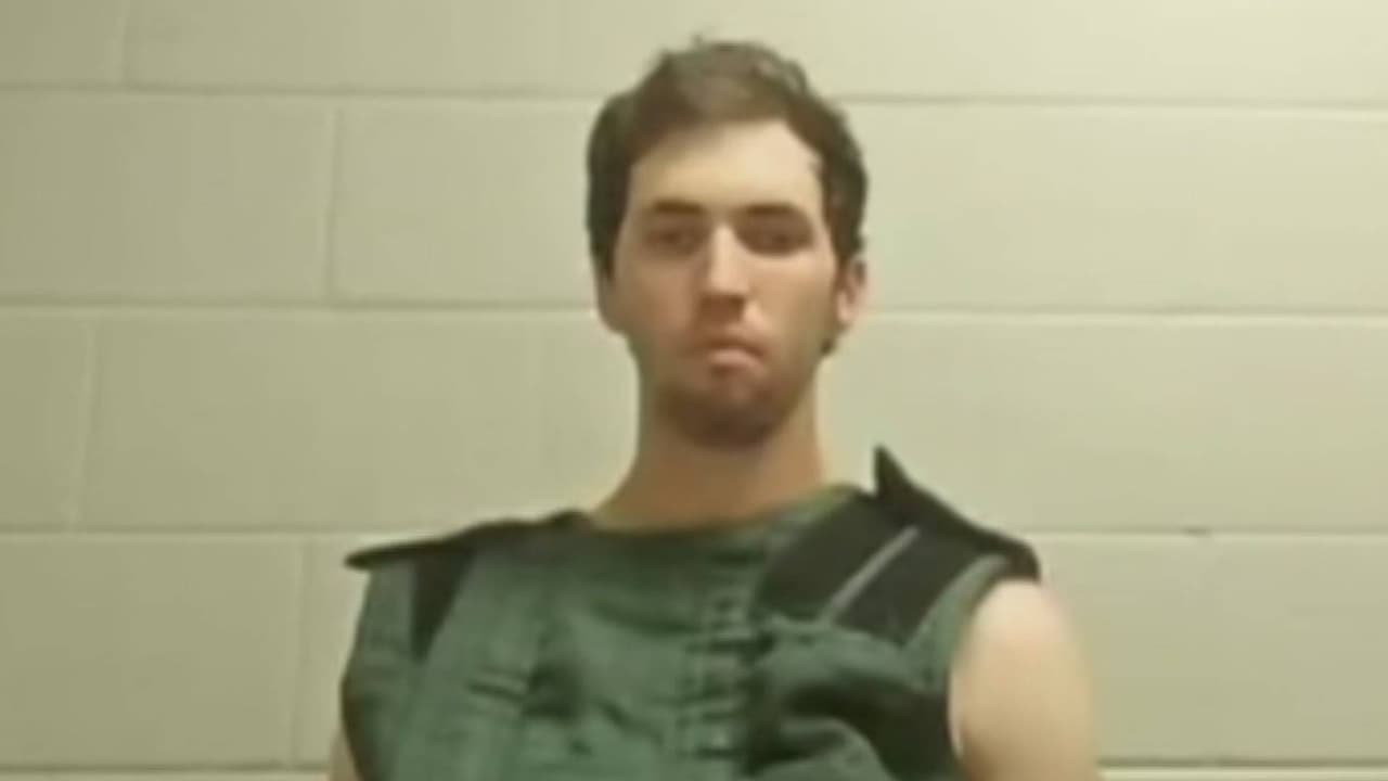 Juez autoriza que Tyler Robinson pueda vestir como civil durante sus próximas audiencias