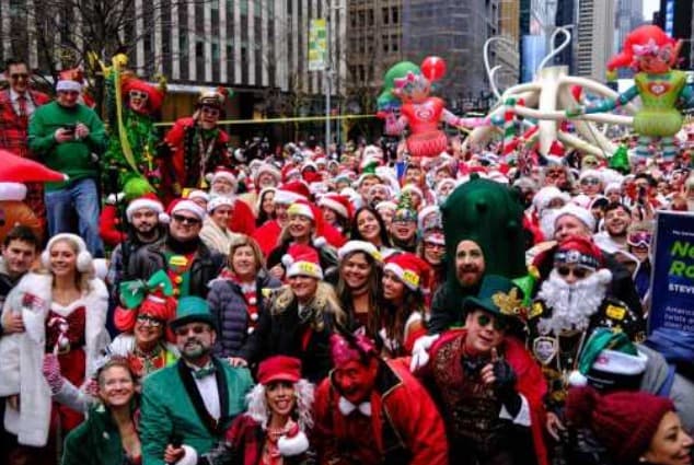 Acusan a organizador de SantaCon, evento benéfico navideño en Nueva York, de fraude millonario