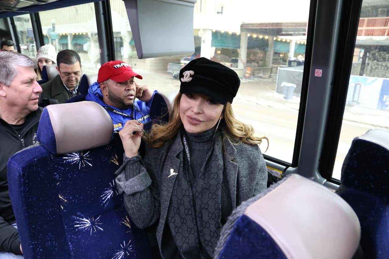 Ya en el autobús, la locutora nos confesó que tampoco nunca había visitado 
<b>Memphis</b>.
<br>
<br>
<b>DONA AQUÍ: <a href="http://bit.ly/UnidosConStJude" target="_blank">bit.ly/UnidosConStJude</a></b>