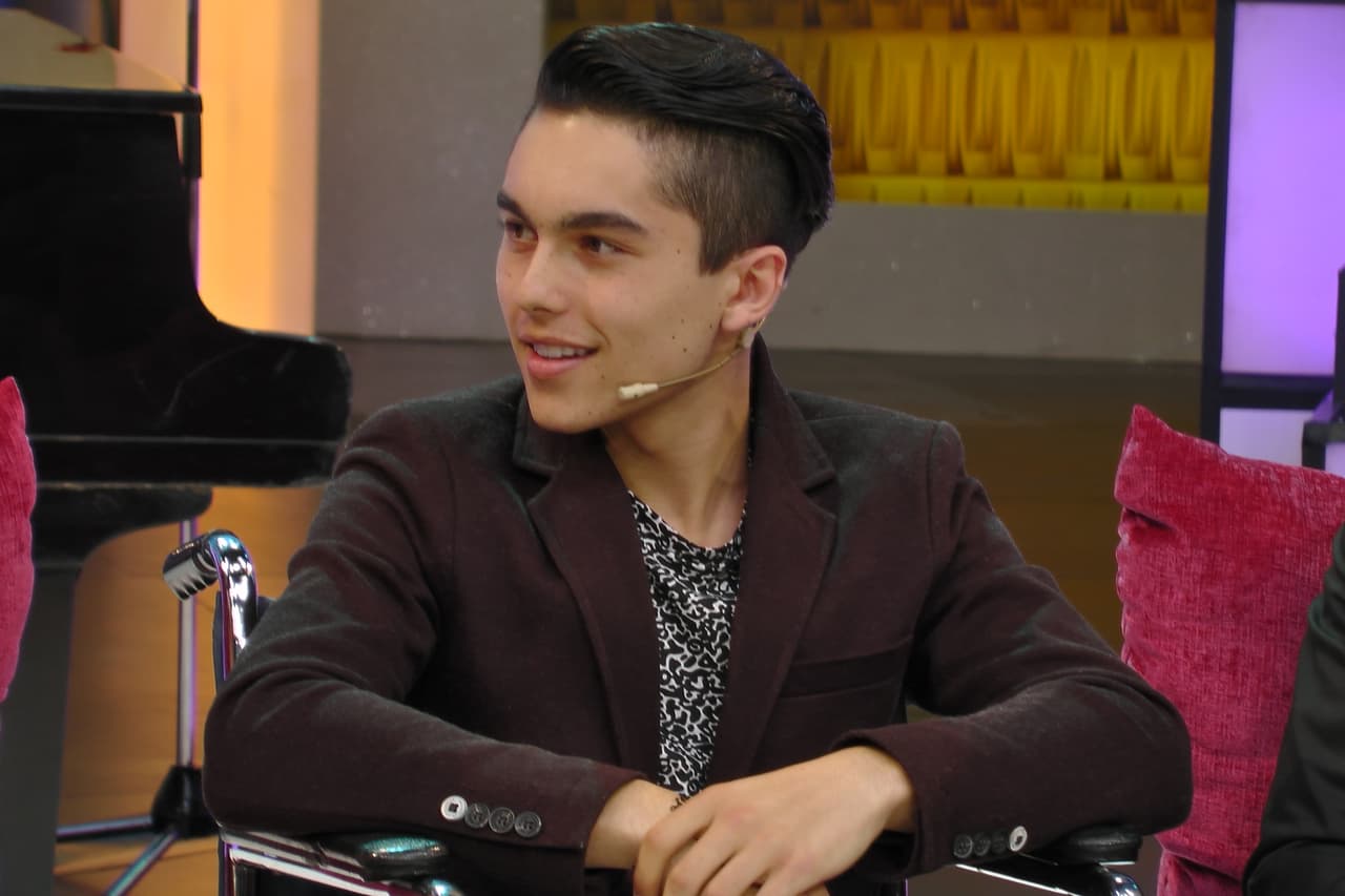 Pero a pesar del dolor, sigue adelante.