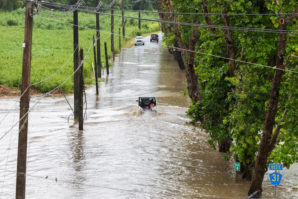 ¿Puerto Rico está listo para un huracán? Lo que dicen las fotos del paso cercano de Erin