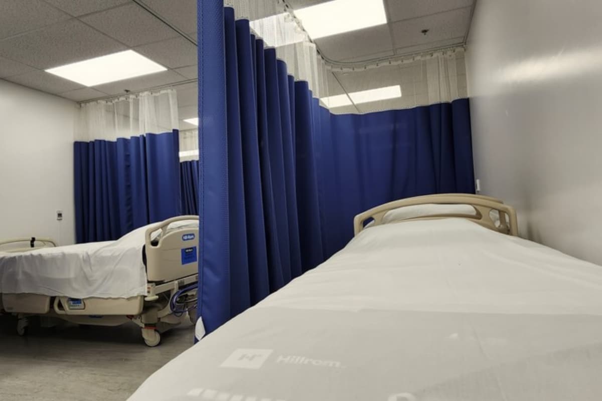 El dormitorio de cuidado recuperativo es operado por Kern Medical y financiado por Kern Health Systems.