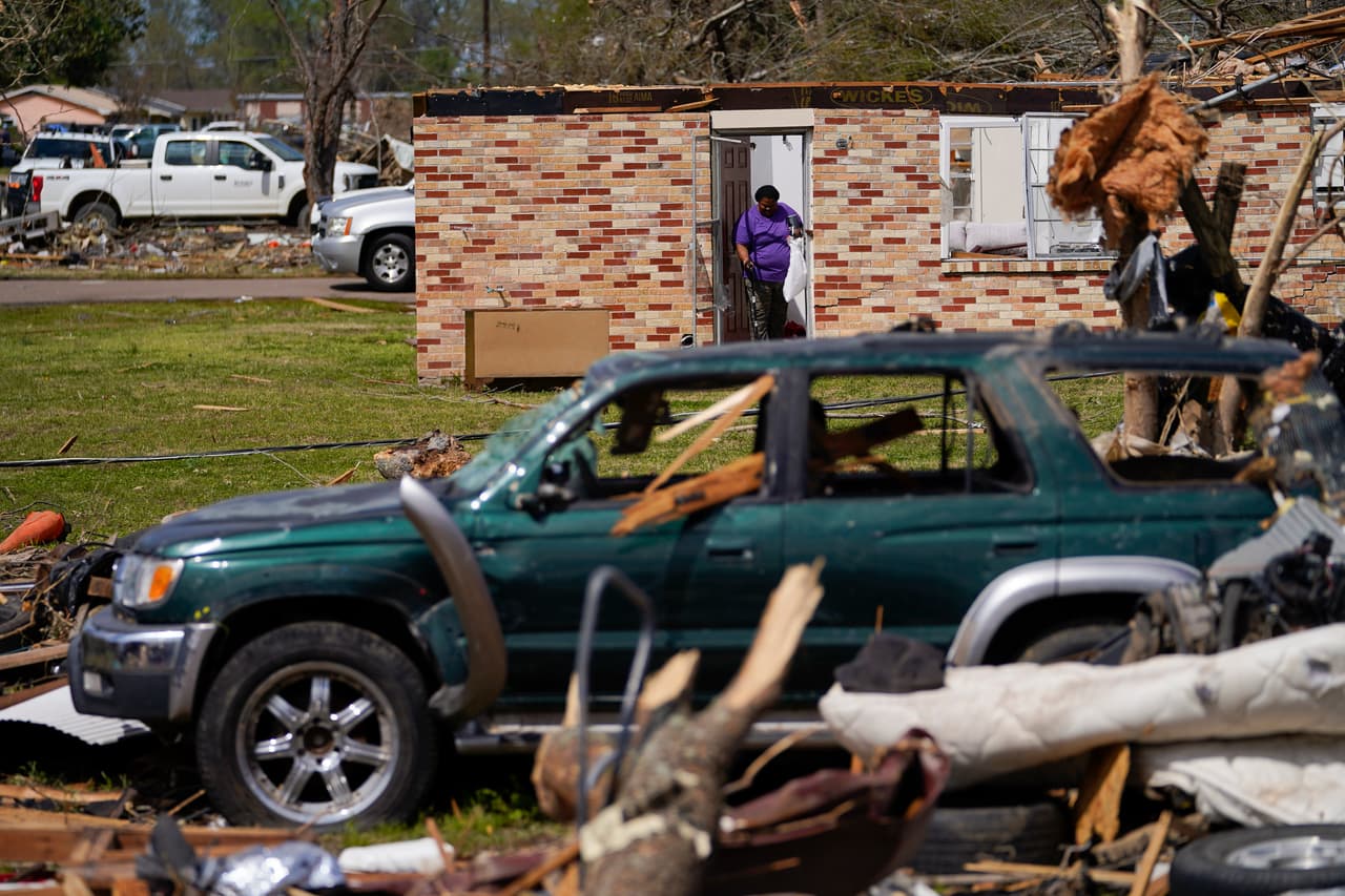 Pronostican peligrosas tormentas y tornados en el medio oeste y el sur