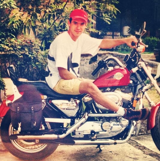 Jorge Poza y Mayrín Villanueva se enamoraron cuando ambos participaban en la serie 'Mi generación' en 1997 y ese mismo año llegaron al altar. Él tenía 19 años mientra que ella tenía 25.