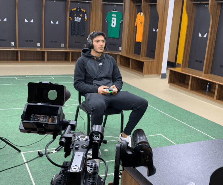 El ‘Lobo Mexicano’ jugando Apex Legends.