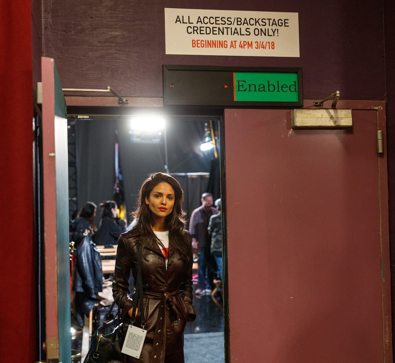 Eiza González, que en los ensayos lució muy elegante, se aseguró de deslumbrar en la alfombra roja.