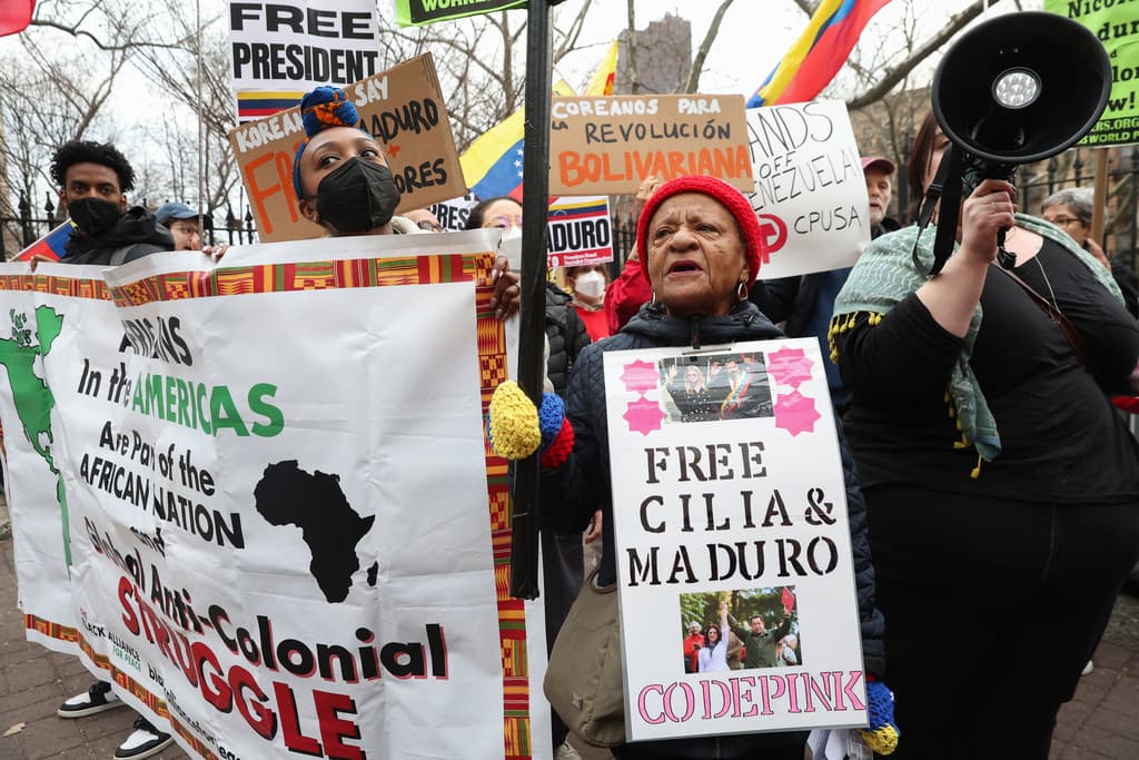 "¡Liberen a Nicolás Maduro!", el reclamo a las afueras del tribunal en Nueva York