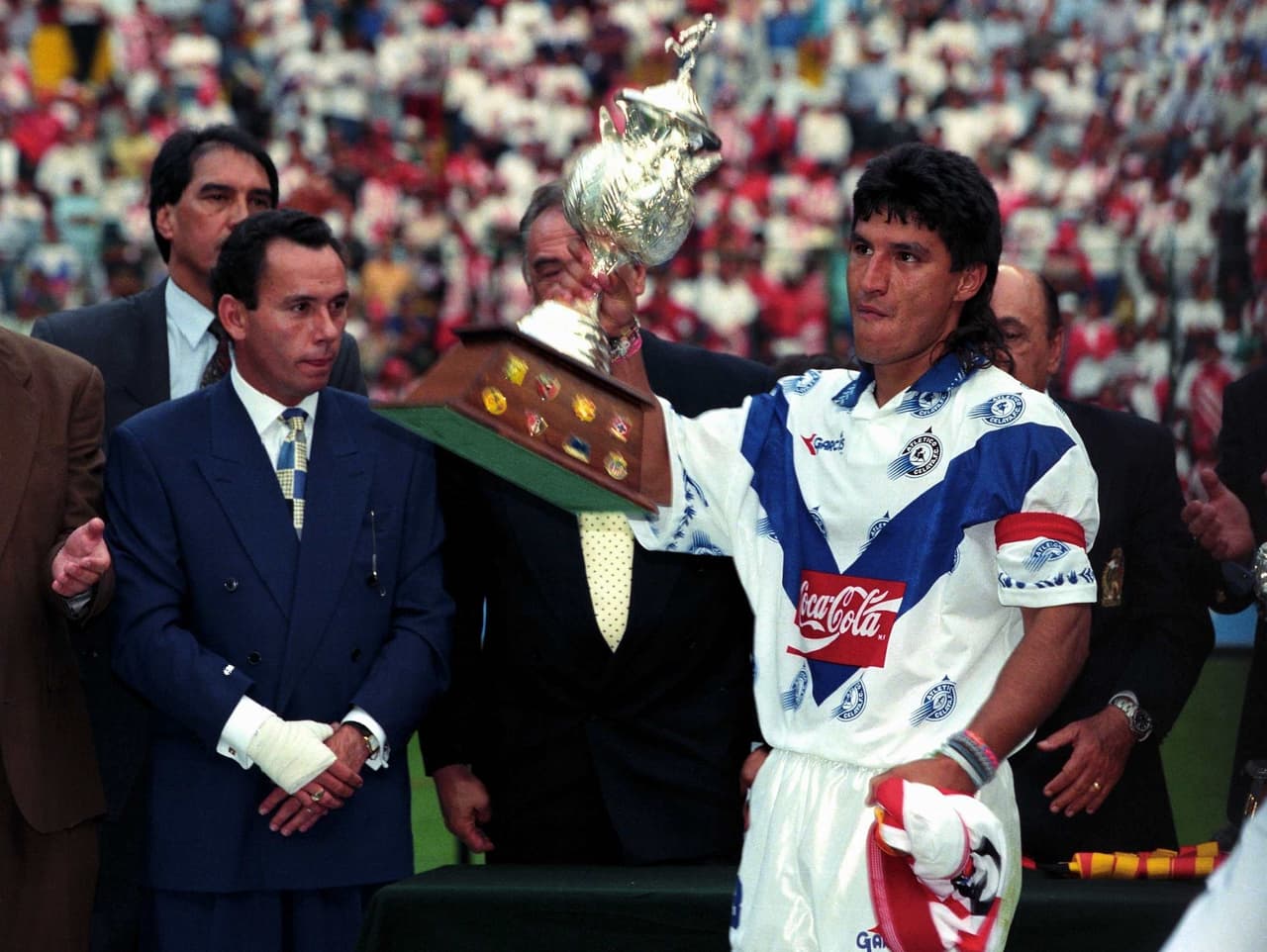 El capitán de los guanajuatenses, el 'Búfalo' Cruz, no podía ocultar su rabia por ser subcampeón sin haber sido superado por el rival.