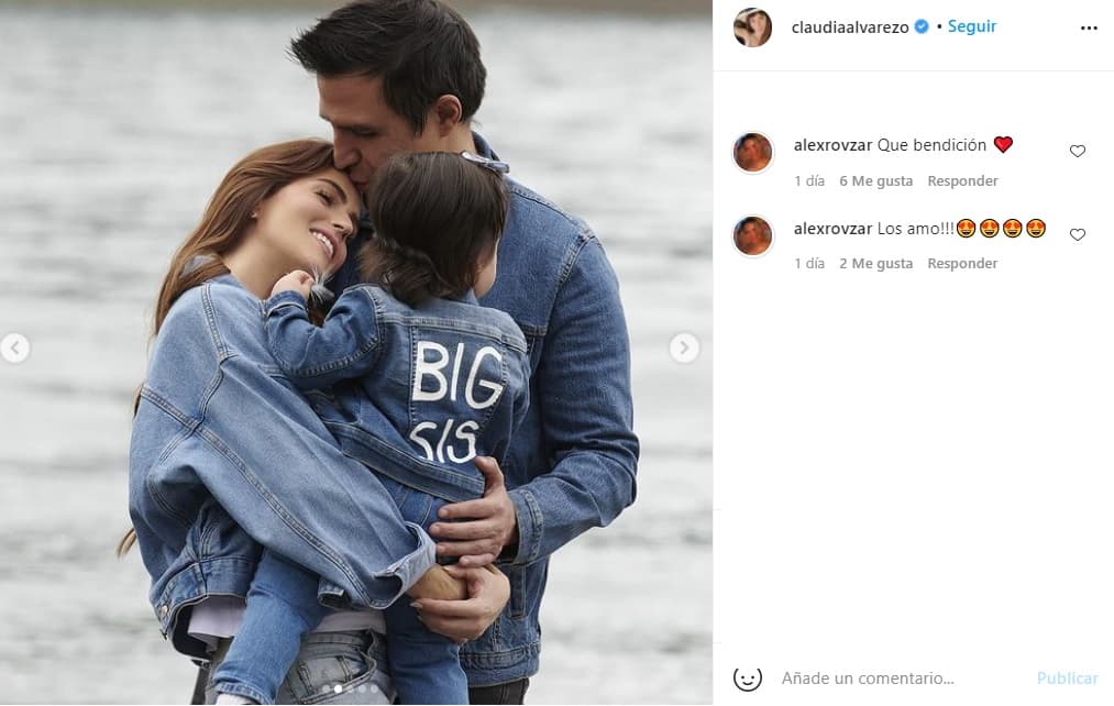 Varios famosos como Angelique Boyer, Altair Jarabo, José Ron y Ana Brenda Contreras felicitaron a la actriz por su embarazo doble en la publicación con la que hizo el anuncio y ahí también destacó el 
<b>mensaje de su hijastra: "Qué bendición. Los amo"</b>.