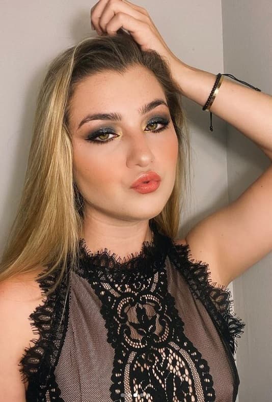 Mediante un video compartido en sus redes sociales, la chica de 21 años de edad relató lo que pasó: