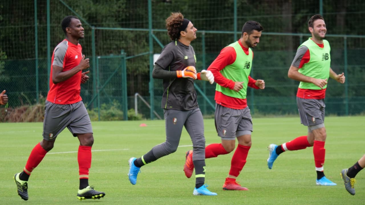 Volvió Ochoa…a los entrenamientos con el Standard de Lieja

