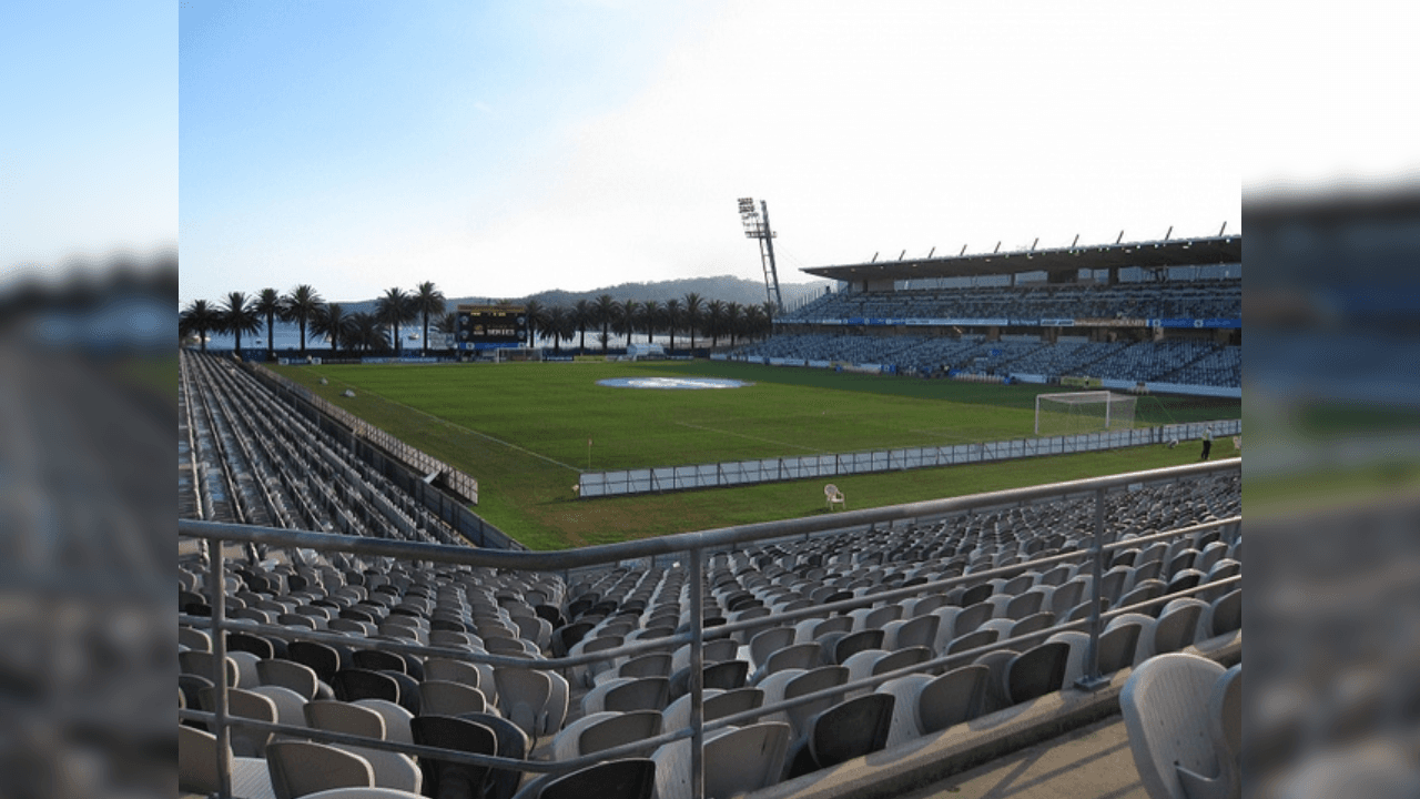 <b>Central Coast Mariners Stadium (Australia)</b>
<br>- Capacidad: 20,000 espectadores
<br>- Se localiza en Gosford, Nueva Gales del Sur, Australia. Aquí juegan como locales los Mariners, dos veces ganadores de la A-League Australiana.