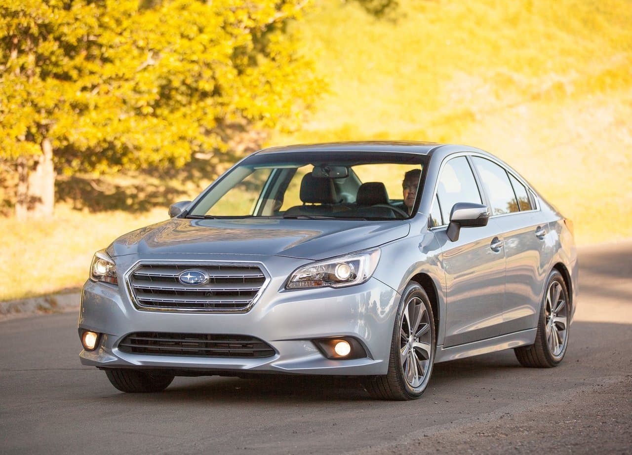 <h3 class="cms-H3-H3"><b>Subaru Legacy</b></h3>
<br>
<br>
<b>Tipo:</b> Carro de pasajeros
<br>
<b>Antigüedad:</b> 5 años
<br>
<b>Precio promedio:</b> $13,151