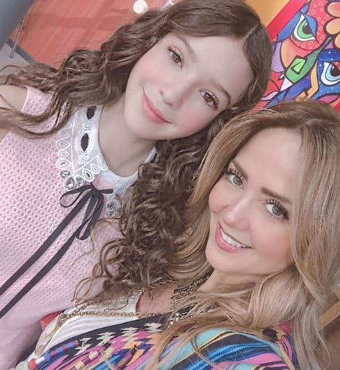 Andrea Legarreta aprovechó las cámaras del matutino en el que participa desde hace más de 20 años para callar a quienes la señalaron de infiel.