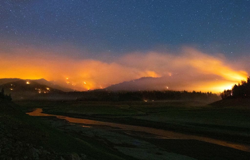 Ya ha habido grandes incendios esta semana en todo el noroeste de la costa del Pacífico, producto de la 
<a href="https://www.univision.com/noticias/estados-unidos/ola-de-calor-estados-unidos-canada">ola de calor que ha azotado a esa parte del país</a> y también de Canadá, causando centenares de muertes. La de 2021 se prevé como una activa temporada de incendios, alentados por el impacto del cambio climático en esta zona del país.