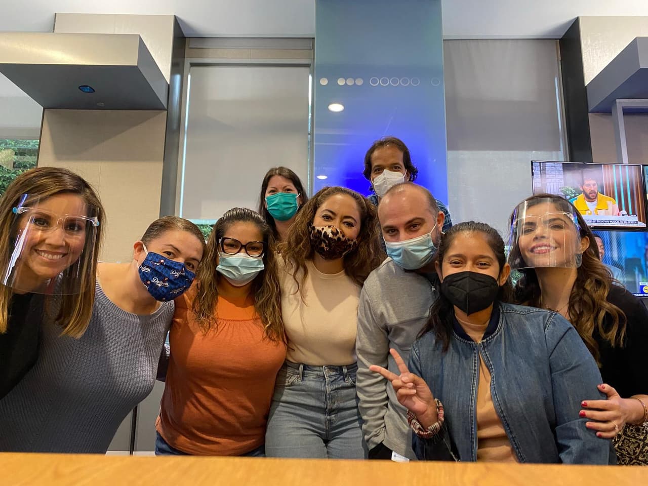 Para celebrar sus seis décadas de servicio a la comunidad, Univision 34 tendrá un festival el domingo 25 de septiembre en El Pueblo de Nuestra Señora la Reina de Los Ángeles, mejor conocido como Placita Olvera, en el centro de Los Ángeles de 12 p.m. a 7 p.m.