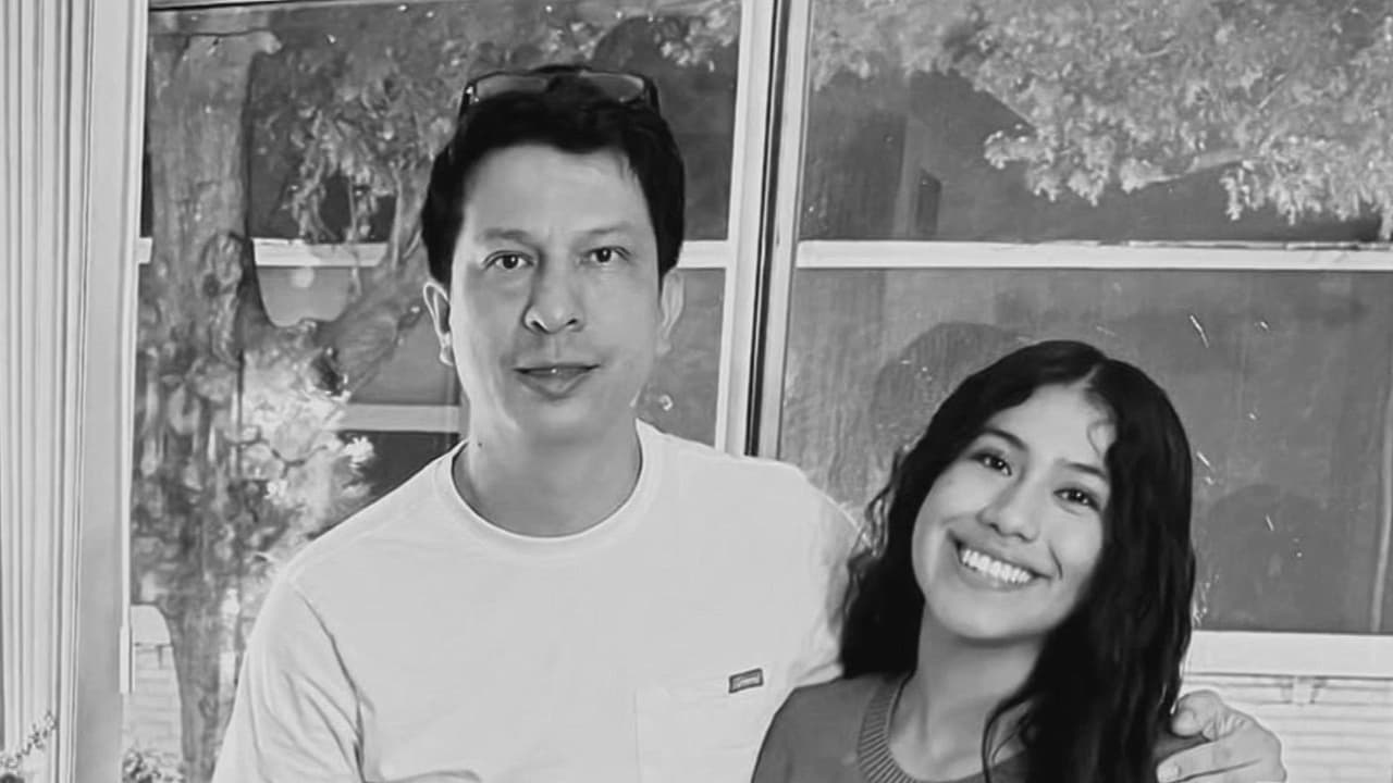 Joven migrante iba a la iglesia cuando fue detenida: Su padre llegó a ayudarla y también terminó bajo custodia