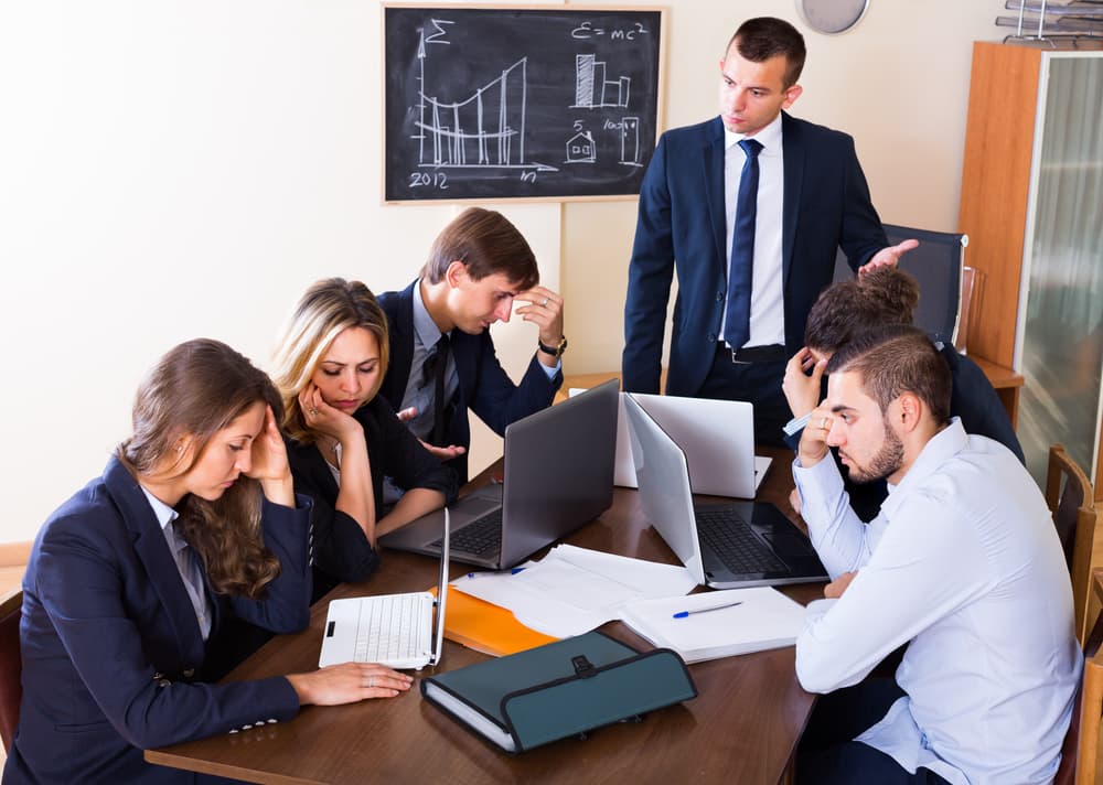 <b>Tauro</b>
<br>Los hechos cuentan durante este ciclo de Júpiter retrógrado. No te guíes solamente por lo que te digan, sino observa mejor lo que hacen. No cargues con responsabilidades ajenas y si un amigo tuyo cometió un error laboral no asumas tú esa culpa. Cada cual debe responder por sus acciones y no es justo pagar algo que no se ha realizado, pues eso no es amistad verdadera.
<br>